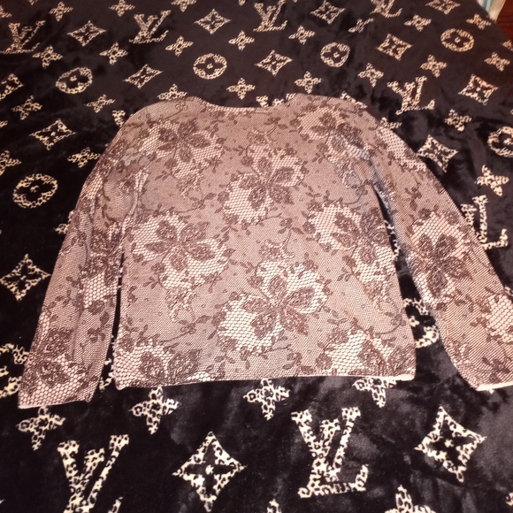 💕5 for 25$ Medium Kim Rogers Black & Nude Lace Soft Top - Picture 7 of 9